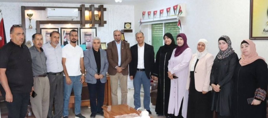 محافظ معان يطّلع على استعدادات تربية البادية الجنوبية للعام الدراسي المقبل