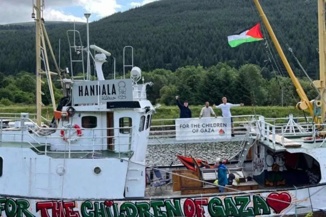 إسرائيل تتابع انطلاق السفينة حنظلة من إيطاليا لكسر حصار غزة