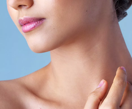 وصفات طبيعية لتفتيح الرقبة.. مكوناتها متوفرة فى مطبخك