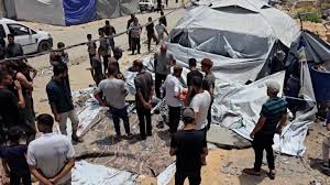 مصابون بغارة إسرائيلية على خيمة للنازحين بغزة