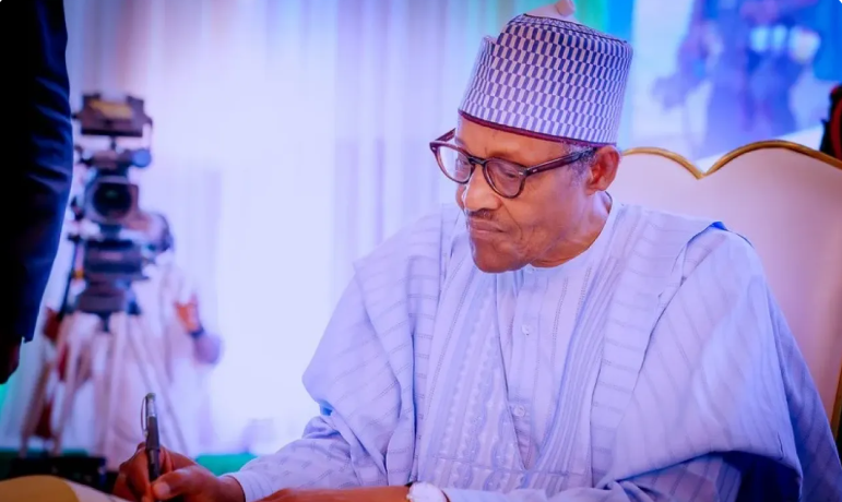 وفاة الرئيس النيجيري السابق محمد بخاري