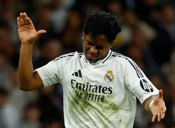 تقرير: إندريك لا يرغب في الرحيل ويضع تركيزه مع ريال مدريد