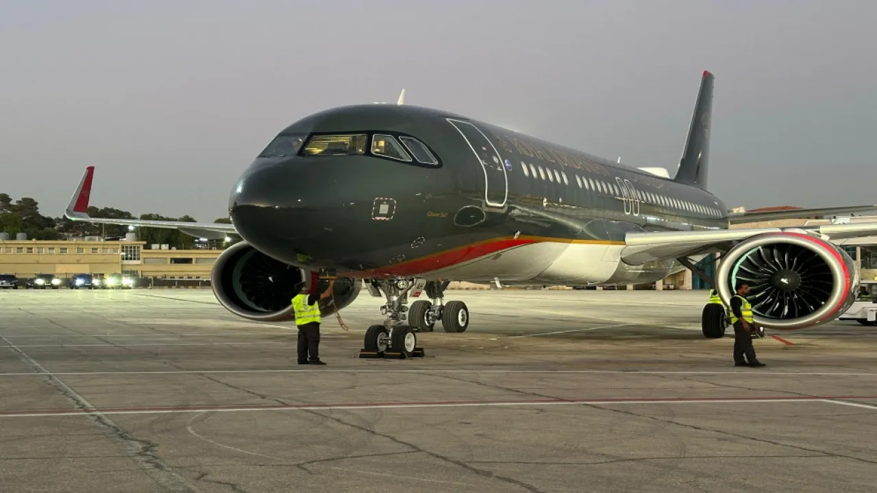 وصول أول طائرة إيرباص A320neo للملكية الأردنية إلى مطار عمّان المدني