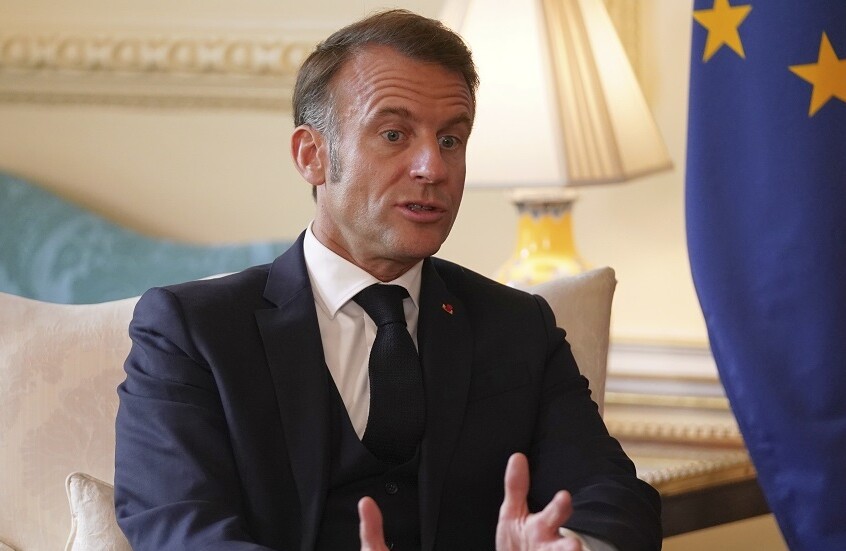 ماكرون: باريس تعتزم تسريع زيادة الإنفاق الدفاعي