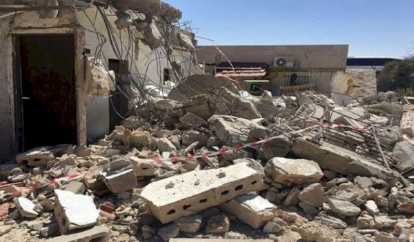 سلطات الاحتلال تجبر مقدسيا على هدم منزله في بلدة سلوان