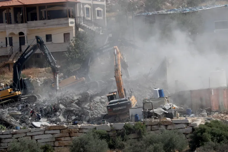 الاحتلال يهدم 588 منزلا ومنشأة في الضفة خلال 6 أشهر