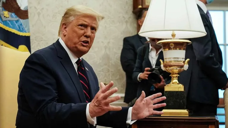 المحكمة العليا تمنح ترامب الضوء الأخضر لاستئناف تفكيك وزارة التعليم