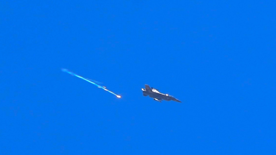 سوريا تدين الهجمات الإسرائيلية التي أودت بحياة عشرات من قوات الأمن والمدنيين