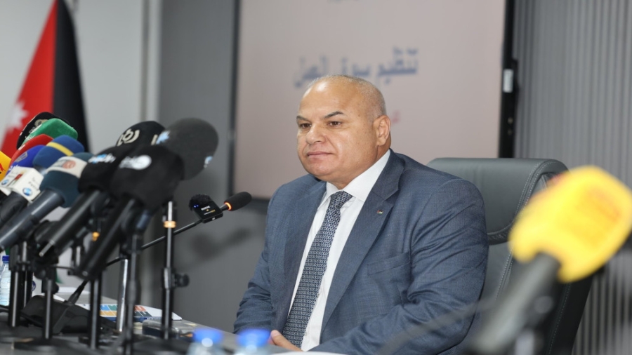 وزير العمل: ملء فرص العمل المتاحة من الشباب الأردني