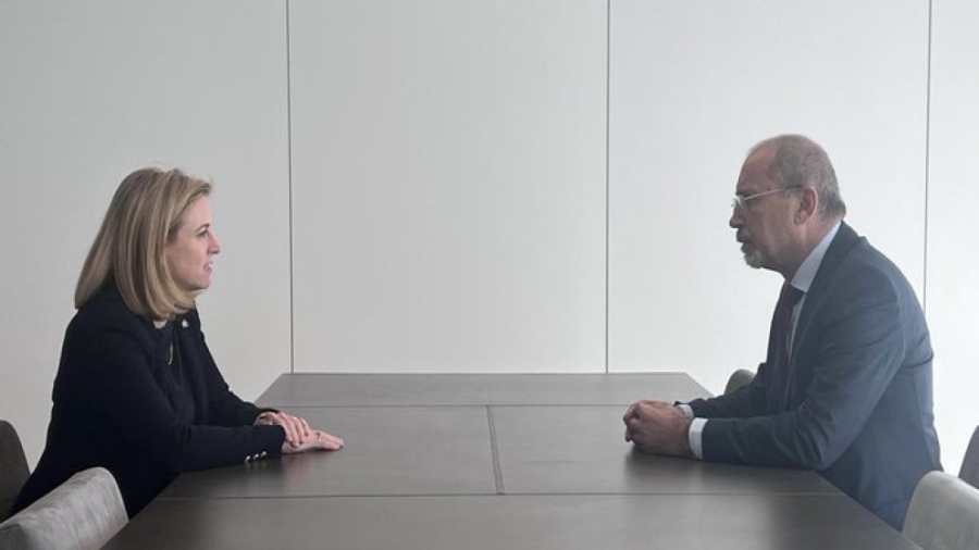 وزير الخارجية يعقد مباحثات موسّعة مع نظيرته النمساوية