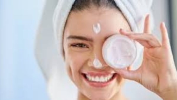 ودعي البقع وبهتان البشرة.. 5 وصفات طبيعية لتفتيح البشرة بسرعة ونتائج مضمونة