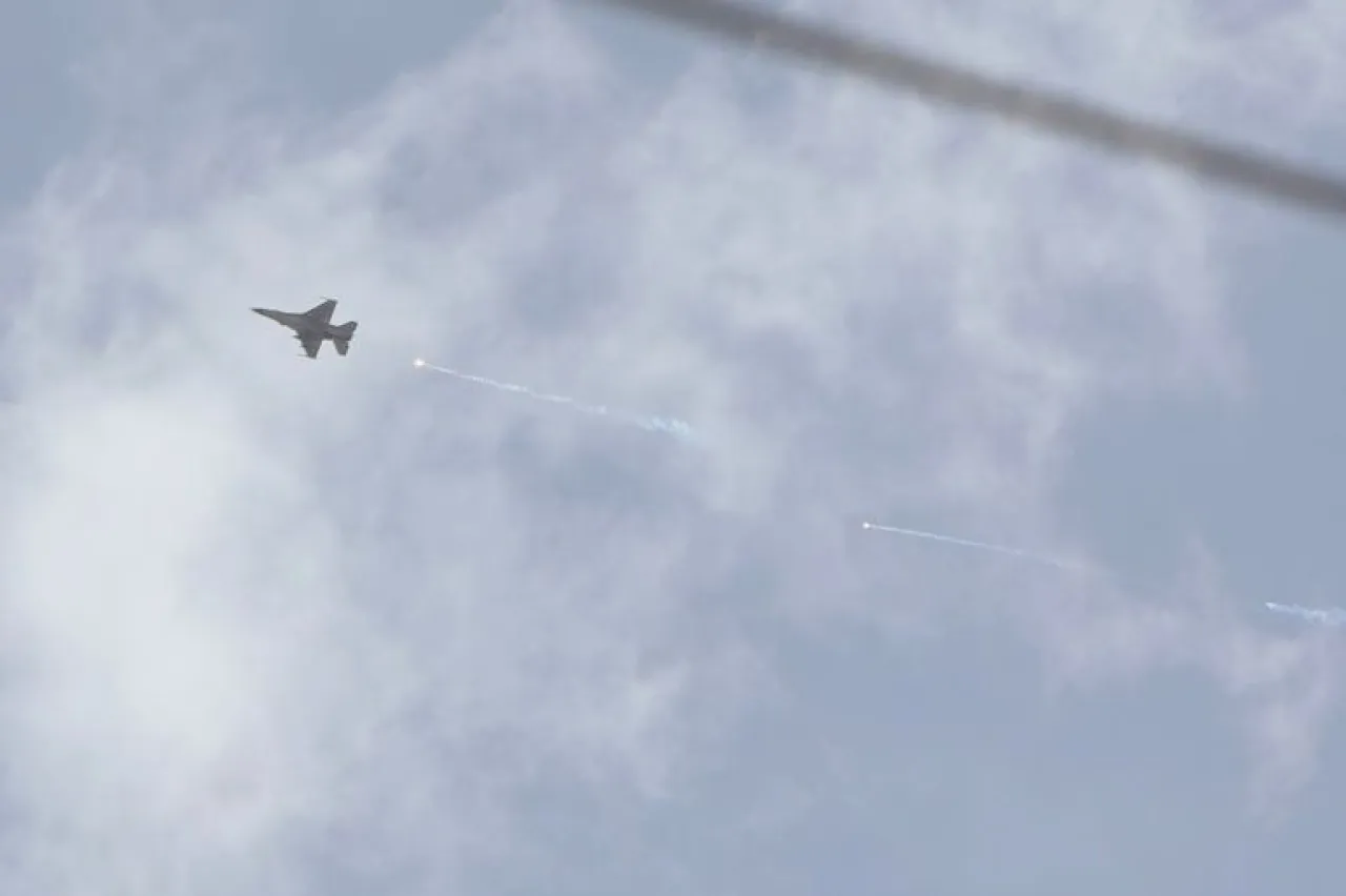 الطيران الإسرائيلي يقصف أهدافاً للنظام السوري في السويداء