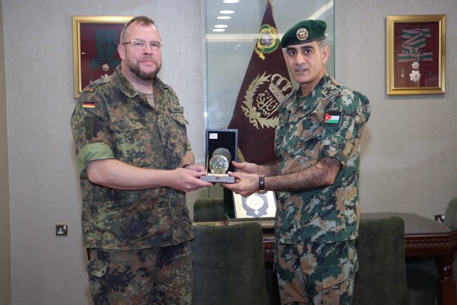 وفد عسكري ألماني يزور قيادة الحرس الملكي الخاص