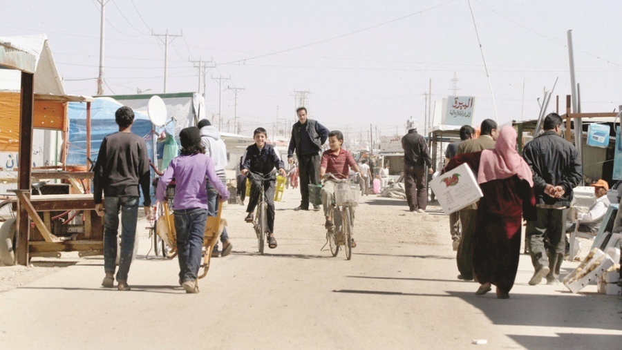 نقص التمويل يهدد المساعدات الغذائية للاجئين