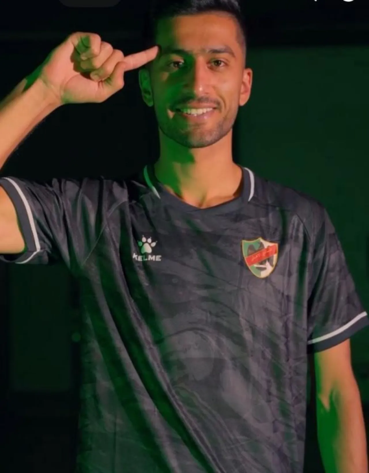 الأهلي يتعاقد مع المحترف الكويتي حمدان