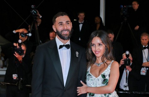 أول ظهور للفرنسي بنزيما بـ”خاتم زواجه” من لينا خضري