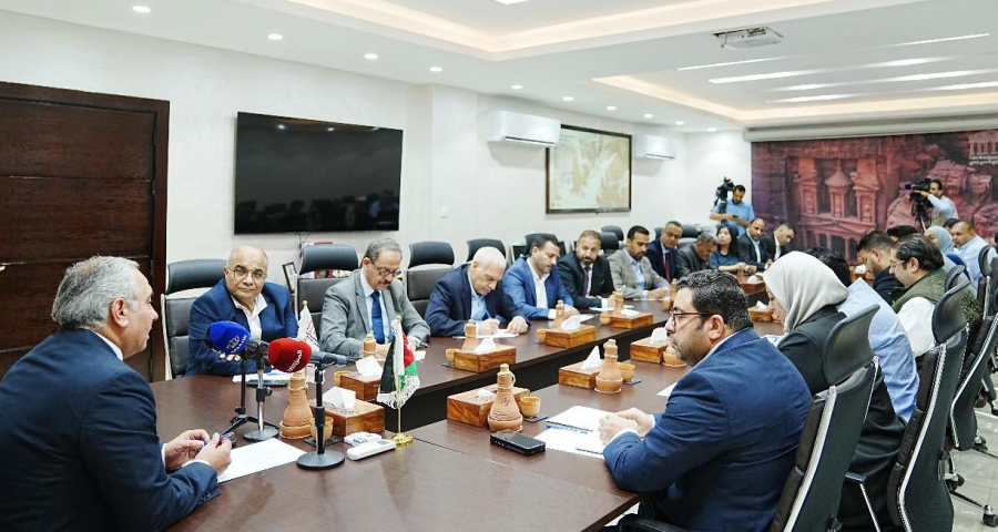 نقيب الصحفيين يبحث ورئيس سلطة البترا التعاون الاعلامي والترويج للمدينة الوردية