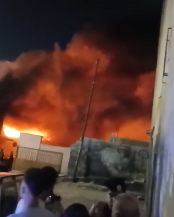 عاجل .. السيطرة على حريق داخل مصنع مفروشات في الزرقاء دون وقوع إصابات