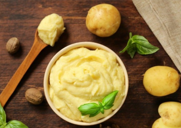 طريقة عمل البطاطس المهروسة