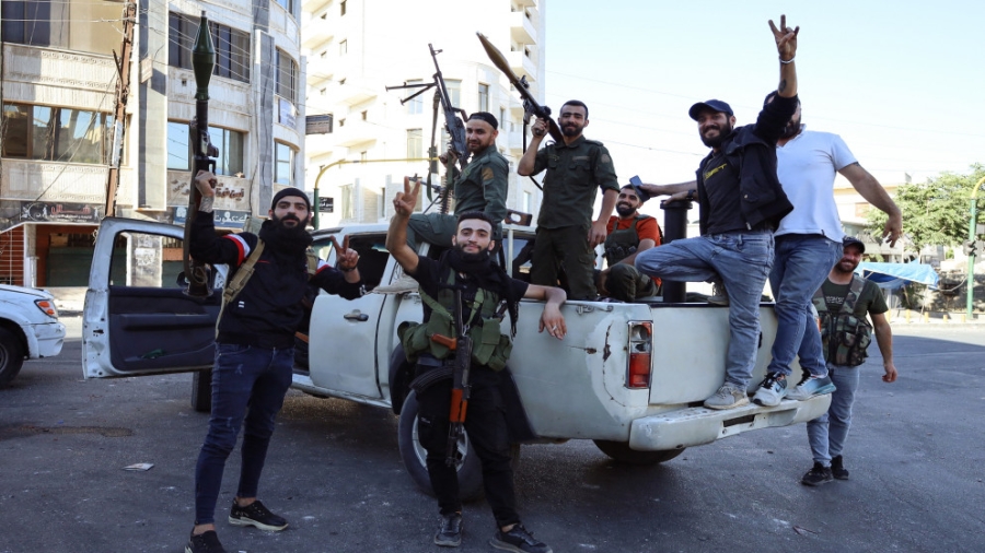 الرئاسة السورية تتهم المقاتلين الدروز بخرق وقف إطلاق النار