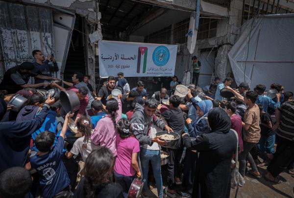 الحملة الأردنية تواصل إغاثة غزة رغم التحديات