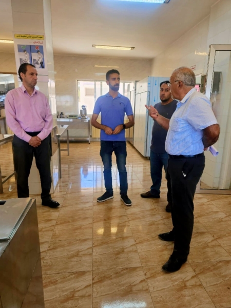 فريق من مؤسسة التدريب الأوروبية يطلع على برامج معهد مهني الطفيلة