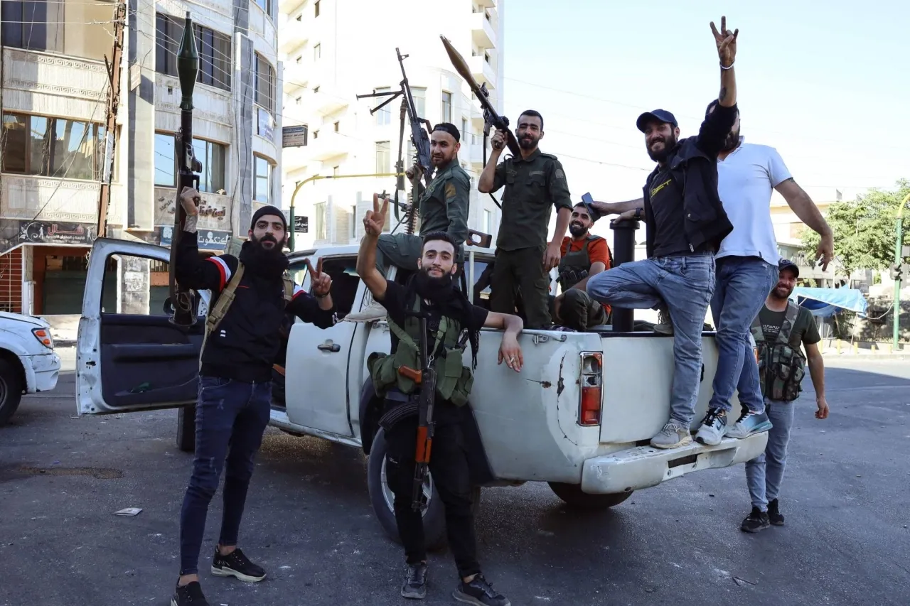 الأمن السوري يقطع الطرق المؤدية إلى السويداء