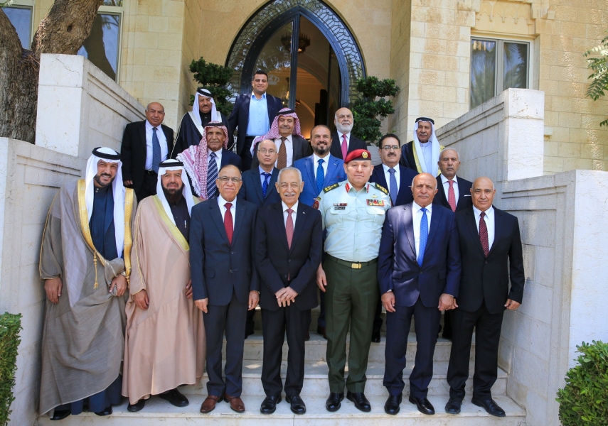 بالصور...العيسوي يلتقي وفدا من وجهاء عشائر بلقاوية عمان