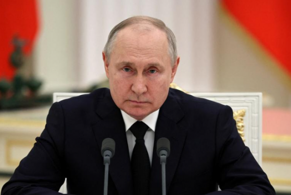 بوتين يناقش مع كبير مستشاري خامنئي البرنامج النووي الإيراني