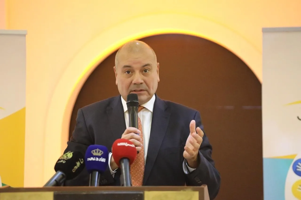 العودات: الشباب هم العمود الأساسي للتنمية والتحديث