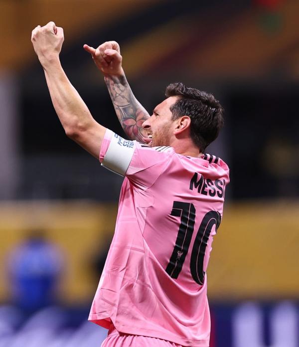 تقرير: ميسي سيجدد عقده مع انتر ميامي لعامين إضافيين