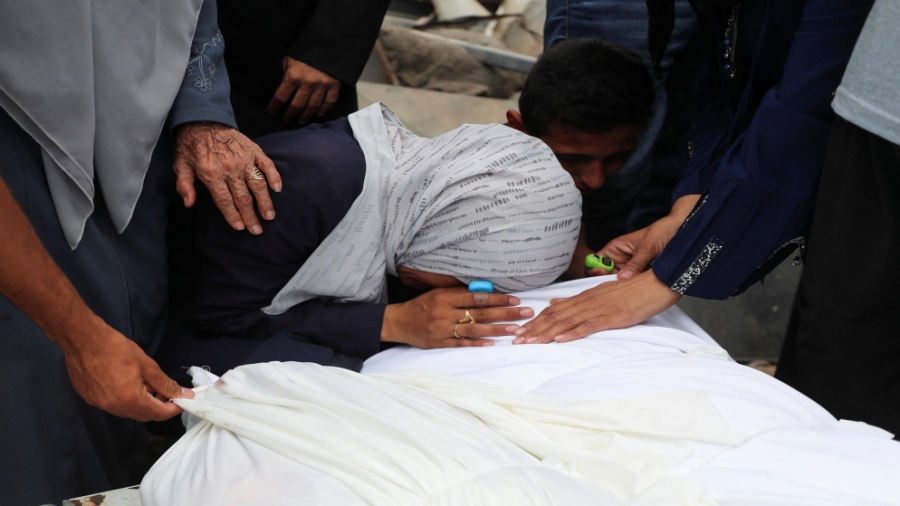 22 شهيدا بينهم 5 من منتظري المساعدات في غزة منذ فجر الاثنين