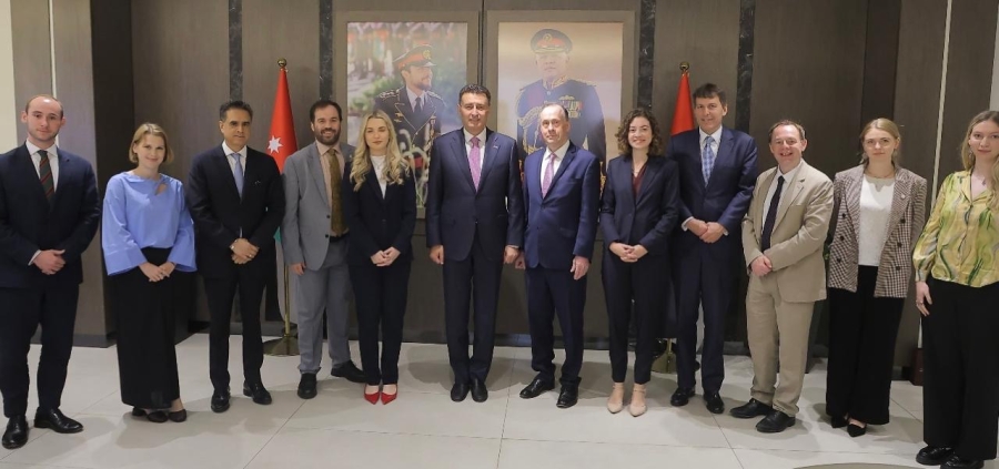 الصفدي يلتقي برلمانيين من مجلسي العموم واللوردات البريطاني