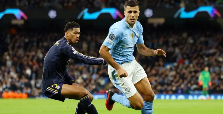 ريال مدريد يستهدف صاحب الكرة الذهبية لتعويض كروس