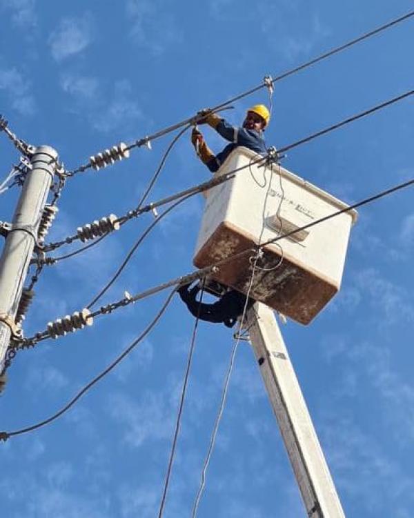 فصل التيار الكهربائي عن مناطق في بلدية حوشا يوم غد