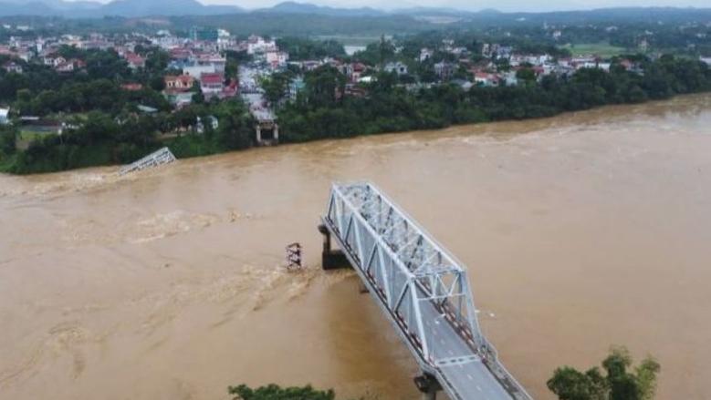 باكستان: ارتفاع حصيلة ضحايا الفيضانات إلى 221 قتيلا