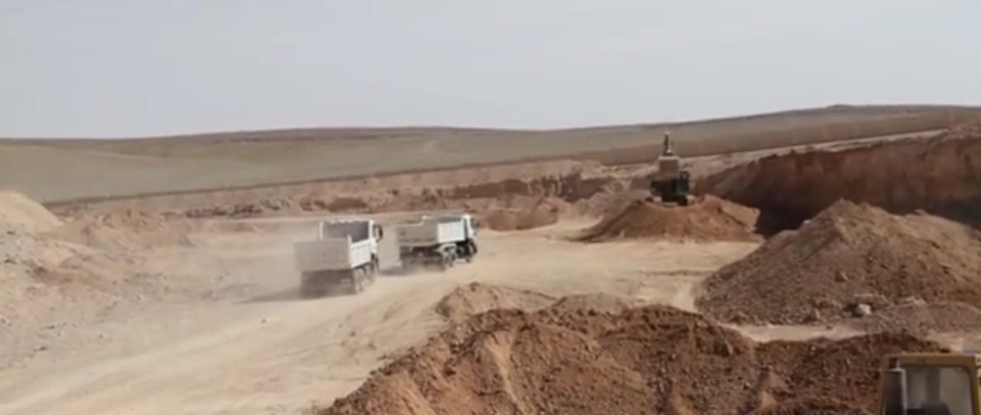 الزراعة تنهي أعمال حفر برك تجميعية لمادة الزيبار في الطفيلة