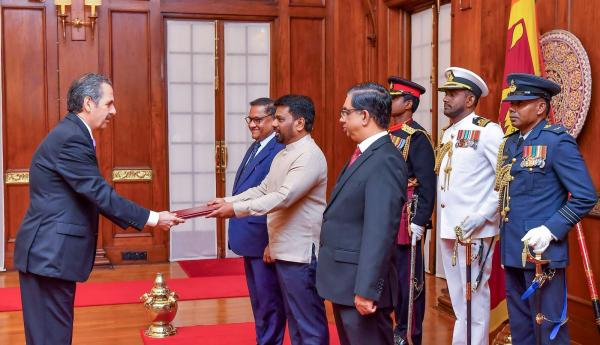 عبد الغني يقدم أوراق اعتماده سفيرًا للمملكة لدى جمهورية سريلانكا