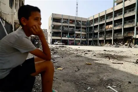 الأونروا: سكان غزة ليسوا أمواتا ولا أحياء، بل جثث متحركة