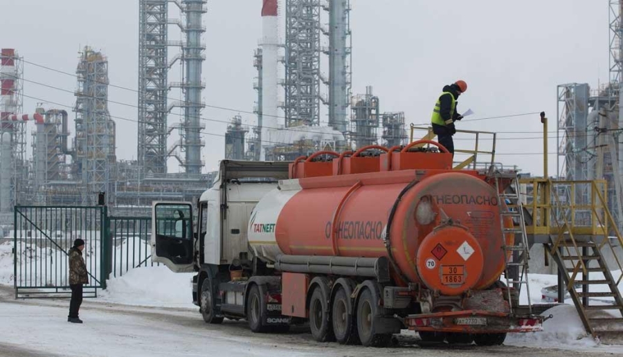 روسيا تعتزم فرض حظر شامل على تصدير البنزين