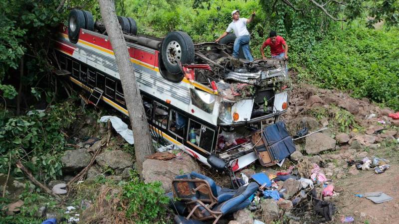 18 قتيلًا في حادث سير بجبال الأنديز في البيرو