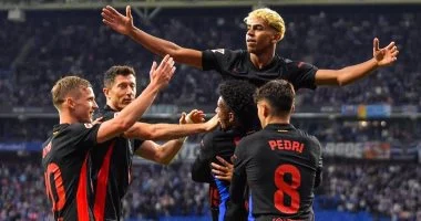 برشلونة يواجه فيسيل كوبي الياباني فى أولى تجاربه الودية للموسم الجديد