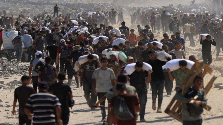 مسؤول بالأمم المتحدة: على اتصال بالفرق في غزة لتوصيل المساعدات