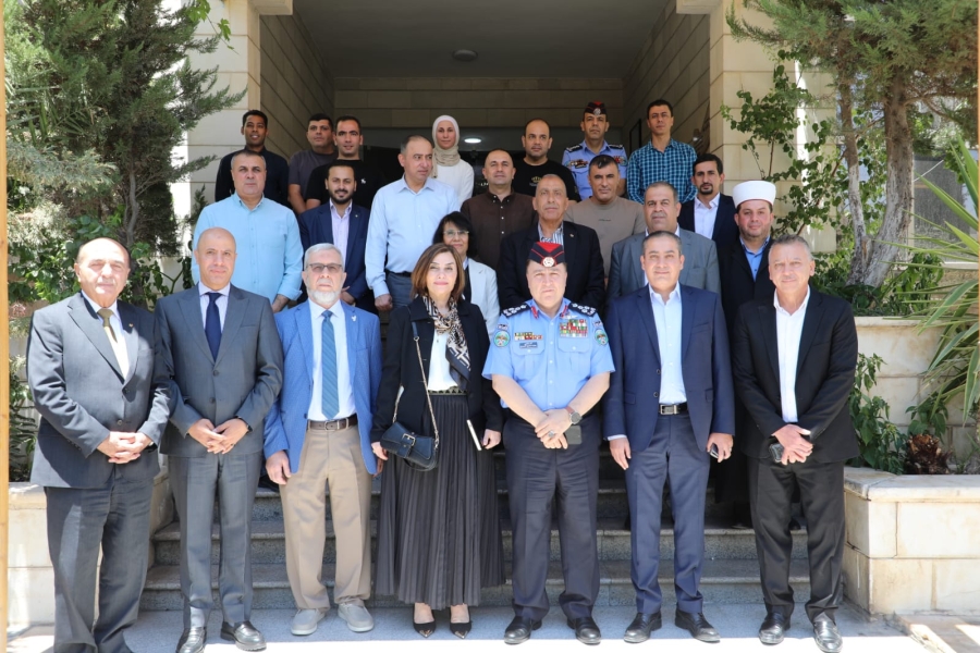 لجنة الحوار الشبابي في الأعيان تزور مركز علاج الإدمان