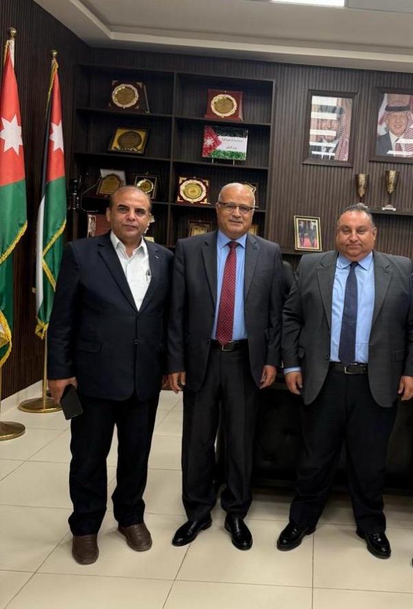 محافظ المفرق يترأس اجتماعاً لمتابعة التحديات المائية