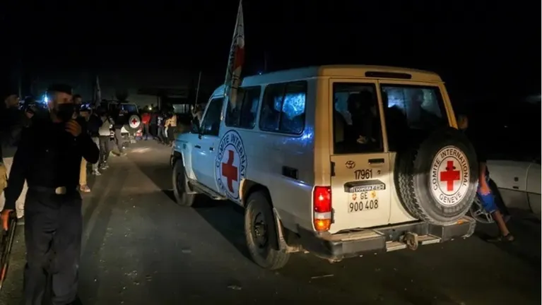 إعلام عبري: الاتصالات مستمرة لإحياء المفاوضات بشأن هدنة غزة