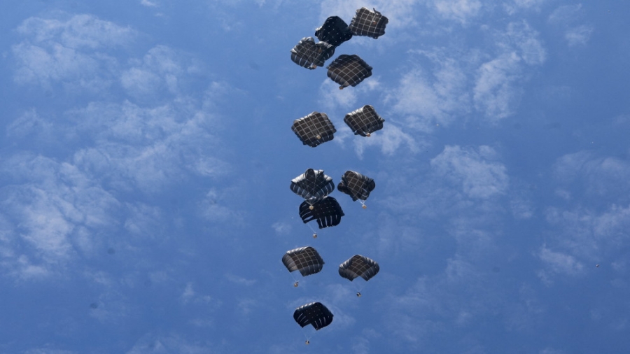 ألمانيا تعلن أنها ستقيم جسرا جويا إنسانيا مع قطاع غزة عبر الأردن