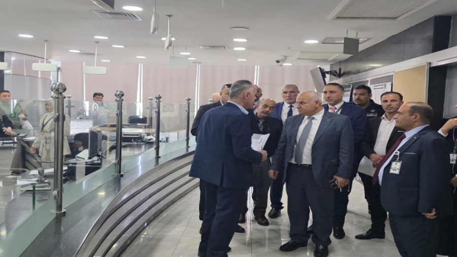 وزير العمل: خدمة الجمهور أولوية قصوى في جميع فروع الضمان الاجتماعي