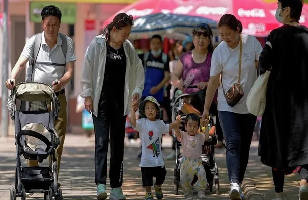 الصين تقدم دعما سنويا لزيادة معدل المواليد في البلاد