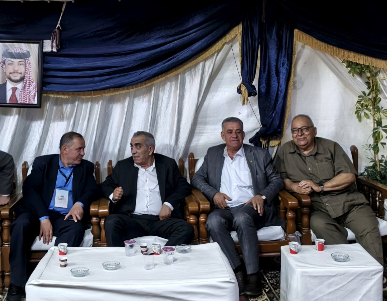 وزير الثقافة يستقبل وفدا عمانيا في مهرجان جرش